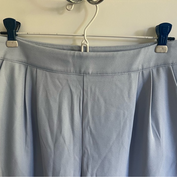 SHEIN Light Blue Pleated Trouser Pants Women’s Size Large with Pockets Side Zip - Picture 2 of 7